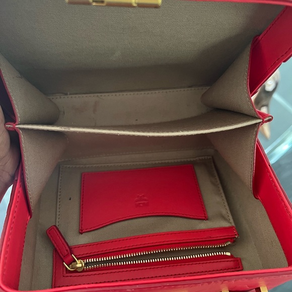 MCM Trunk Handbag - Picture 6 of 6